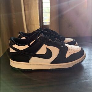 Nike Black and White Sneakers panda